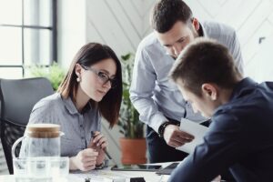 برونگراها و درونگراها در محیط کار